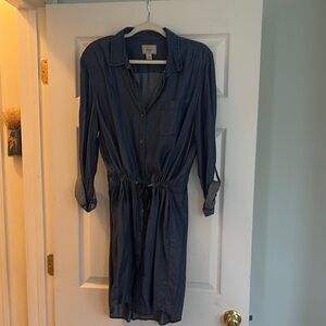 G.H. Bass & Co. Blue Dress with 3/4 Cuffed Sleeves and Notched Collar